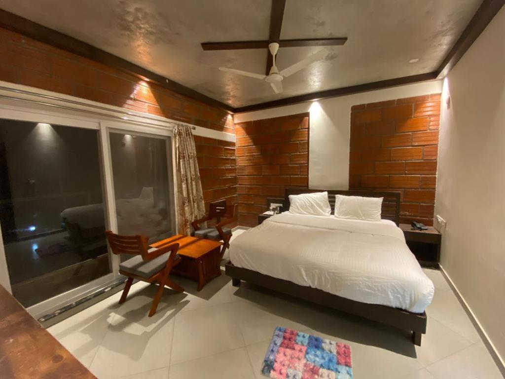 Coorg Vismaya Resort Madikeri Extérieur photo